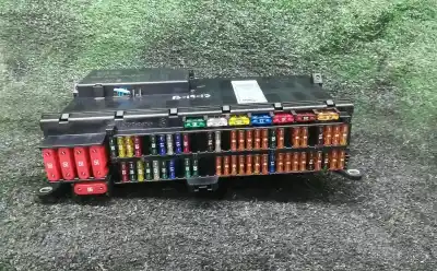 Peça sobressalente para automóvel em segunda mão caixa de fusíveis e relés por bmw x5 (e53) 3.0i referências oem iam 8384525