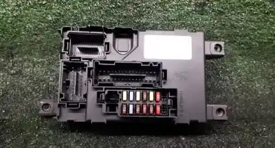 Peça sobressalente para automóvel em segunda mão caixa de fusíveis e relés por opel corsa d van gasóleo 2008 3p referências oem iam gm13286031