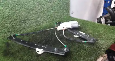 Peça sobressalente para automóvel em segunda mão elevador de vidros dianteira esquerda por bmw x3 (e83) 2.0 d referências oem iam 0130822223
