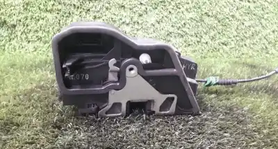 Second-hand car spare part rear right door lock for bmw x3 (e83) 2.0 d oem iam references   