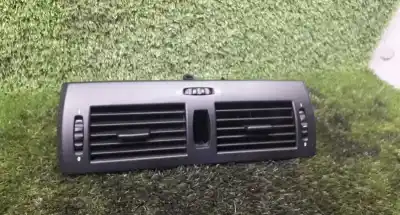 Peça sobressalente para automóvel em segunda mão grelha / difusor de ar por bmw x3 (e83) 2.0 d referências oem iam dano onde encaixa o bot 4 pisca
