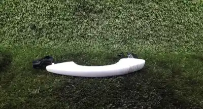 Peça sobressalente para automóvel em segunda mão puxador exterior traseiro direito por citroen c4 ii (b7) 1.6 hdi 110 9hr referências oem iam 