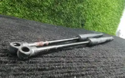 Автозапчасти б/у амортизаторы багажника/двери за volvo c30 1.6 d 84kw ссылки oem iam   