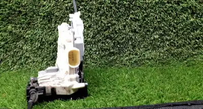 Автозапчасти б/у замок задней правой двери за volkswagen passat variant (3c5) 1.9 tdi ссылки oem iam   