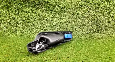 Автозапчастина б/у усередині передня права ручка для volkswagen passat variant (3c5) 1.9 tdi посилання на oem iam   