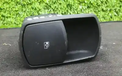 Peça sobressalente para automóvel em segunda mão botão / interruptor elevador vidro dianteiro direito por opel corsa d (s07) 1.3 cdti (l08 l68) referências oem iam 