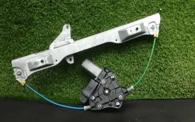 Pièce détachée automobile d'occasion léve glace avant gauche pour opel corsa d (s07) 1.3 cdti (l08 l68) références oem iam 72 005 001  