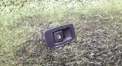 Peça sobressalente para automóvel em segunda mão botão / interruptor elevador vidro traseiro direito por bmw x3 (e83) 2.0 d referências oem iam 