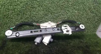 Peça sobressalente para automóvel em segunda mão elevador de vidros traseiro direito por bmw x3 (e83) 2.0 d referências oem iam 0130822236