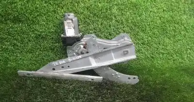 Tweedehands auto-onderdeel regelaar rechts achterruit: voor nissan note (e11, ne11) 1.4 oem iam-referenties 400929a