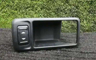 Peça sobressalente para automóvel em segunda mão botão / interruptor elevador vidro traseiro direito por ford kuga i 2.0 tdci 4x4 referências oem iam 