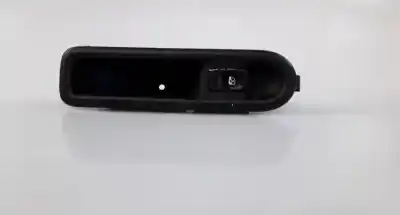 Peça sobressalente para automóvel em segunda mão BOTÃO / INTERRUPTOR ELEVADOR VIDRO TRASEIRO DIREITO por RENAULT CLIO III (BR0/1, CR0/1)  Referências OEM IAM 220420  