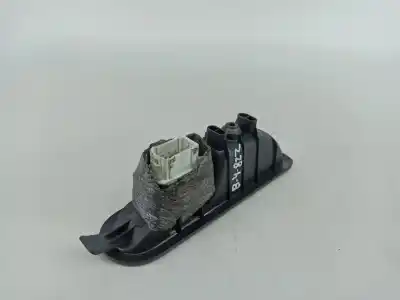 Pièce détachée automobile d'occasion commande de lève vitre arrière droit pour renault megane ii sedán (lm0/1_) 1.5 dci (lm0f lm0t lm2b) références oem iam    Pièce détachée automobile d'occasion commande de lève vitre arrière droit pour renault megane ii sedán (lm0/1_) 1.5 dci (lm0f lm0t lm2b) références oem iam