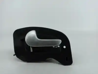 Second-hand car spare part interior left front handle for opel corsa c (x01) 1.2 twinport (f08 f68) oem iam references 13110956