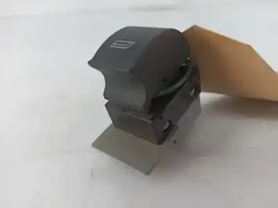 Peça sobressalente para automóvel em segunda mão botão / interruptor elevador vidro dianteiro direito por audi a3 (8l1) 122 (bj10_) gasolina 2000 5p referências oem iam 