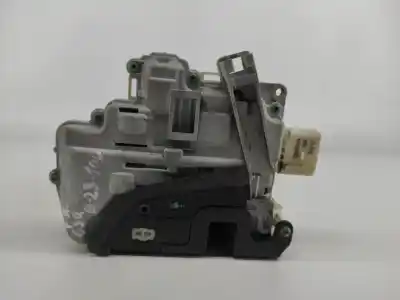 Second-hand car spare part left front door lock for audi a4 b7 avant (8ed) 2.0 tdi oem iam references 9pinos  