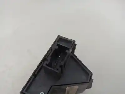 Second-hand car spare part hazard warning lights for opel corsa d (s07) 1.4 (l08 l68) oem iam references 13189529  