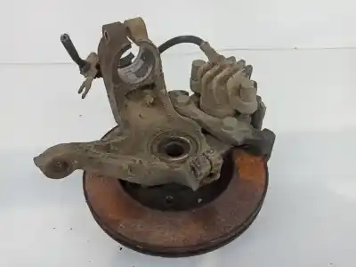 Pièce détachée automobile d'occasion MOYEU DE ROUE AVANT GAUCHE pour PEUGEOT 306 (7B, N3, N5)  Références OEM IAM   
