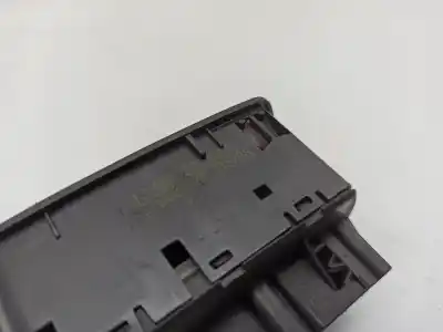 Second-hand car spare part left front power window switch for opel corsa d (s07) 1.4 (l08 l68) oem iam references 13258522ad  