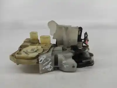 Автозапчастина б/у замок дверей заднього лівого для honda civic vii hatchback (eu, ep, ev) 1.4 is (ep1 eu5 eu7) посилання на oem iam 2pinos  