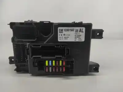 Автозапчасти б/у БЛОК РЕЛЕ/ПРЕДОХРАНИТЕЛЕЙ за OPEL CORSA D (S07)  ссылки OEM IAM 13301562  