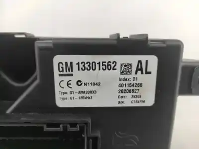 Pezzo di ricambio per auto di seconda mano scatola relè/fusibili per opel corsa d (s07) 1.2 (l08 l68) riferimenti oem iam 13301562  