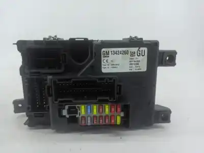 Pezzo di ricambio per auto di seconda mano scatola relè/fusibili per opel corsa d (s07) 1.3 cdti (l08 l68) riferimenti oem iam 13424260