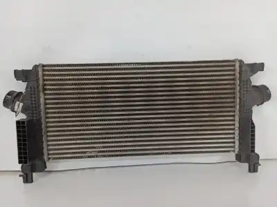 İkinci el araba yedek parçası intercooler için opel astra j (p10) 1.6 turbo (68) oem iam referansları 13267646