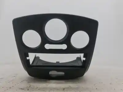 Автозапчасти б/у ЦЕНТРАЛЬНАЯ КОНСОЛЬ за RENAULT CLIO III (BR0/1, CR0/1)  ссылки OEM IAM 8200475702  
