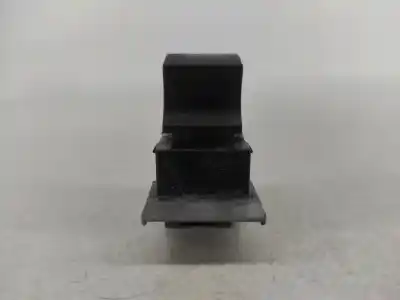 Автозапчасти б/у управление задними правыми стеклами за audi a3 (8l1) 1.9 tdi ссылки oem iam 4b0959855  