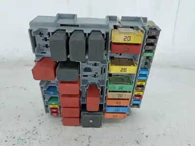 Peça sobressalente para automóvel em segunda mão caixa de fusíveis e relés por fiat 500 (312_) 1.3 d multijet (312axb1a) referências oem iam 51781452
