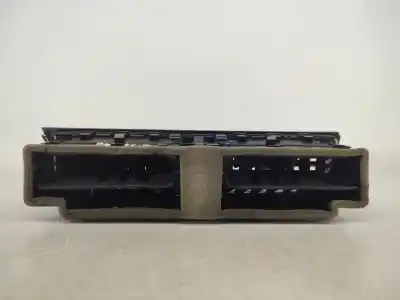 Автозапчастина б/у аераційна решіта для audi a4 b8 (8k2) 2.0 tdi посилання на oem iam 8t2820951b  