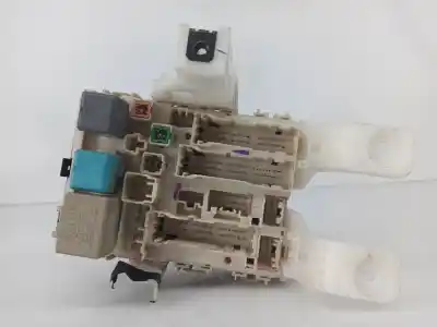 Автозапчасти б/у блок реле/предохранителей за toyota prius hatchback (_w2_) 1.5 hybrid (nhw20_) ссылки oem iam 501110358