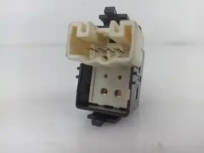 Автозапчастина б/у передній правий віконний вимикач для toyota prius hatchback (_w2_) 1.5 hybrid (nhw20_) посилання на oem iam   