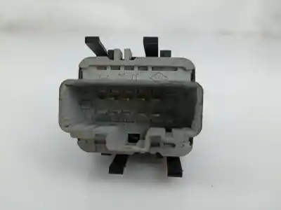 Pièce détachée automobile d'occasion commande de lève vitre avant gauche pour renault modus / grand modus (f/jp0_) 1.2 (jp0c jp0k fp0c fp0k fp0p jp0p jp0t) références oem iam   