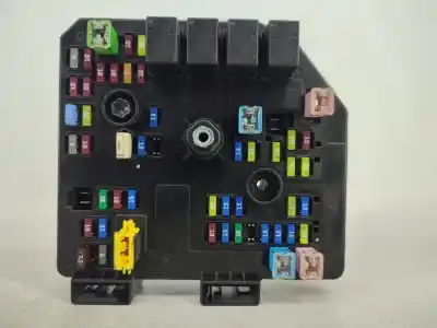 Автозапчасти б/у блок реле/предохранителей за opel antara (l07) 2.2 cdti ссылки oem iam 95031447