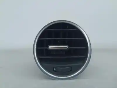 Second-hand car spare part air ventilation grille for opel corsa c (x01) 1.7 di (f08 f68) oem iam references 8h0820951d Second-hand car spare part air ventilation grille for opel corsa c (x01) 1.7 di (f08 f68) oem iam references 8h0820951d
