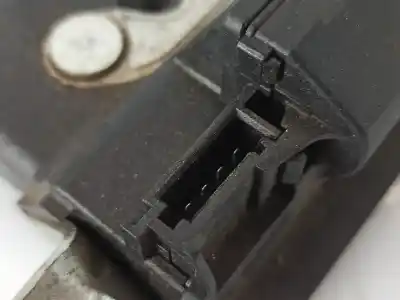 Автозапчасти б/у замок багажника/ворот за opel corsa d (s07) 1.2 (l08 l68) ссылки oem iam 55701971  