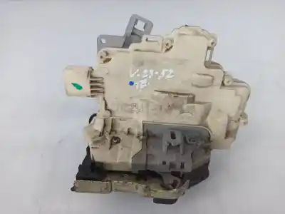Автозапчастина б/у замок дверей заднього лівого для audi a4 b7 (8ec) 2.7 tdi посилання на oem iam 8k0839015