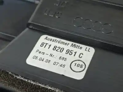 Автозапчастина б/у аераційна решіта для audi a4 b7 (8ec) 2.7 tdi посилання на oem iam 8t1820951c  