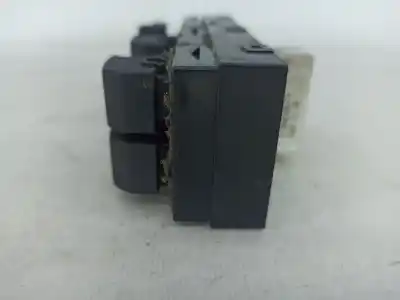 Second-hand car spare part left front power window switch for kia ceed (ed) 2.0 emotion oem iam references 369490  