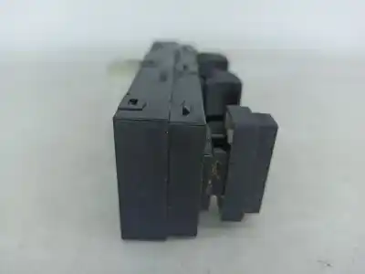 Second-hand car spare part left front power window switch for kia ceed (ed) 2.0 emotion oem iam references 369490  