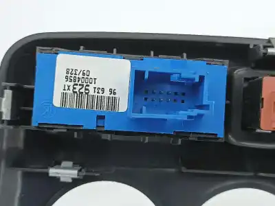 Pezzo di ricambio per auto di seconda mano console centrale per citroen c3 picasso (sh_) 1.6 hdi riferimenti oem iam 96825462  