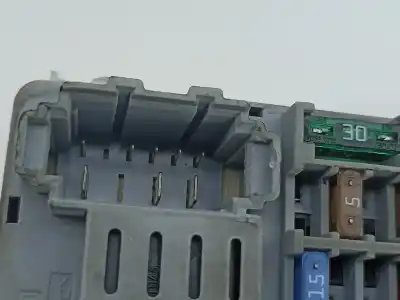 Second-hand car spare part fuse box unit for bmw 3 (e90) 320 d oem iam references 6906622  