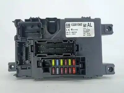 Автозапчасти б/у БЛОК РЕЛЕ/ПРЕДОХРАНИТЕЛЕЙ за OPEL CORSA D (S07)  ссылки OEM IAM 13301562  