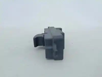 Second-hand car spare part right front power window switch for mazda 3 (bk) 1.6 (bk14) oem iam references 03123100  