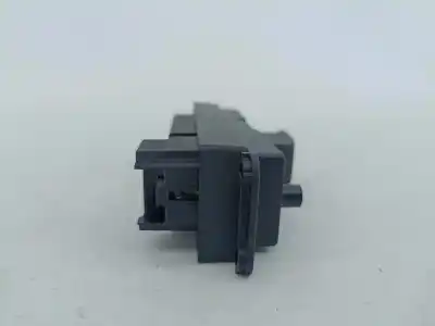 Second-hand car spare part right front power window switch for mazda 3 (bk) 1.6 (bk14) oem iam references 03123100  