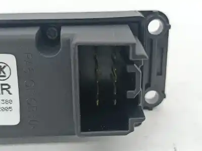 Second-hand car spare part right front power window switch for mazda 3 (bk) 1.6 (bk14) oem iam references 03123100  