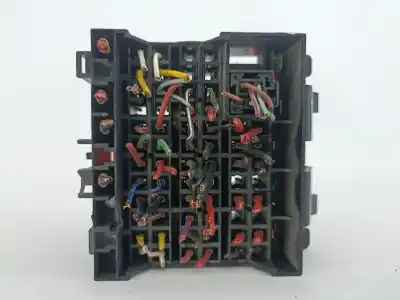 Second-hand car spare part fuse box unit for opel omega b (v94) 2.5 td (f69 m69 p69) oem iam references 90505470  