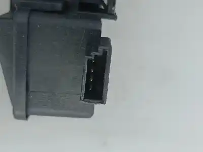 Second-hand car spare part trunk lock for bmw 3 (e46) 320 d oem iam references 8196401  